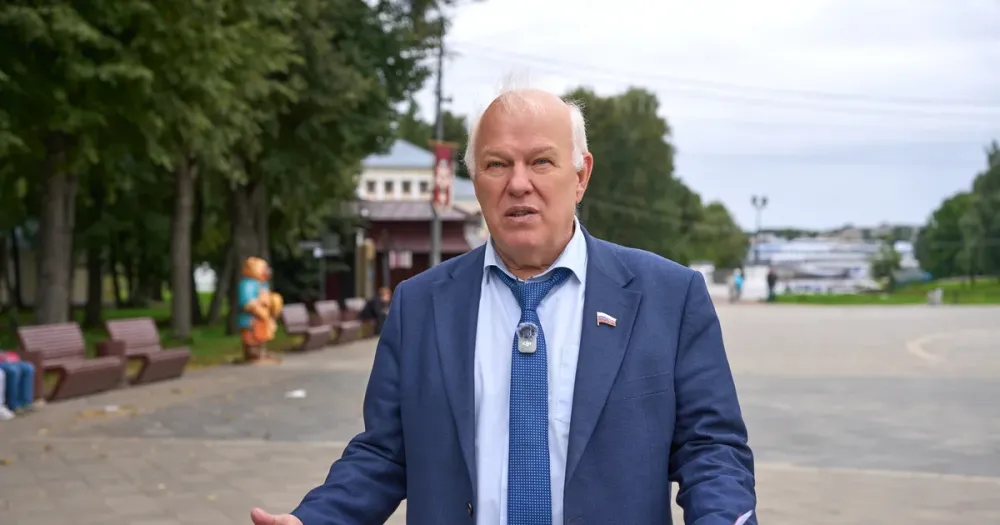 Депутат Грешневиков оценил состояние ЖКХ и школ в Угличе