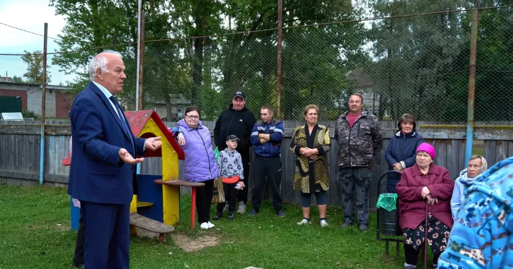 Село Курба брошено властью: депутат Грешневиков бьет тревогу