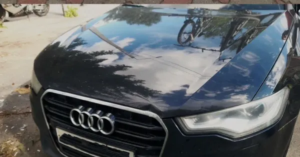 В Угличе Audi сбил 10-летнего мальчика на самокате: водитель проехал на красный