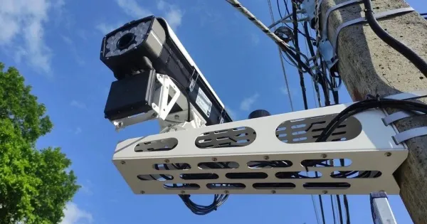 Комплекс фотовидеофиксации «Паук» на перекрестке в Ярославле