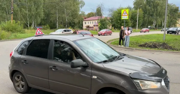 «Готова прыгать в канаву»: жители Красноперекопского района Ярославля пожаловались президенту на опасный перекрёсток