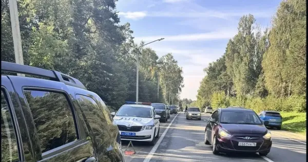 В Ярославле полиция объяснила ДТП с патрульной машиной у школы